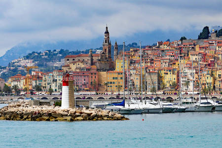 Menton - une ville au bord de la Riviera